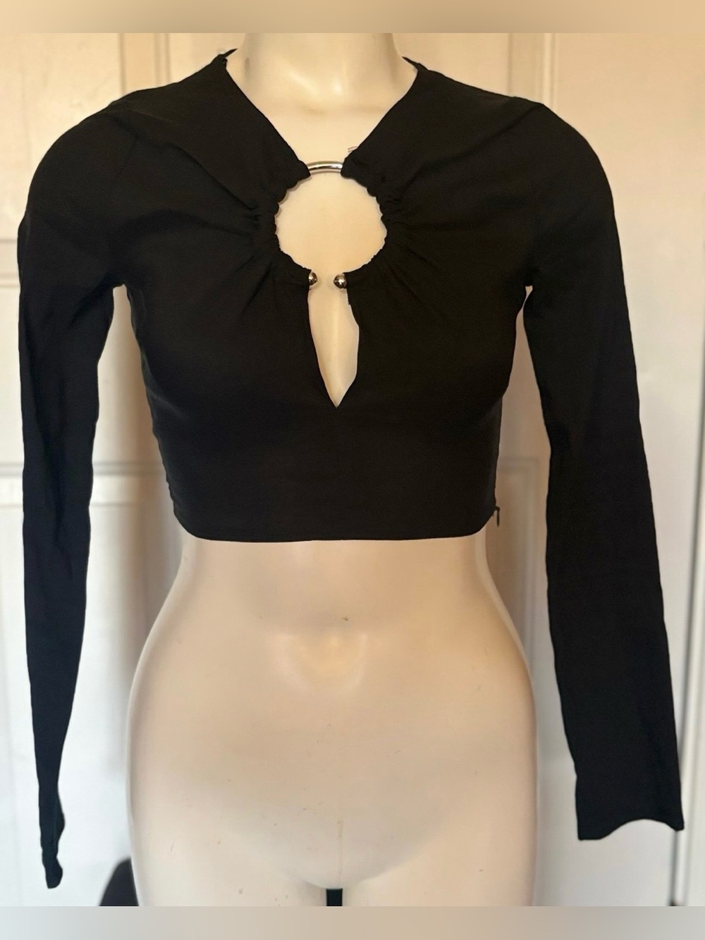Zara Black long sleeve linen blend top w/metal ring detail Women’s size Small